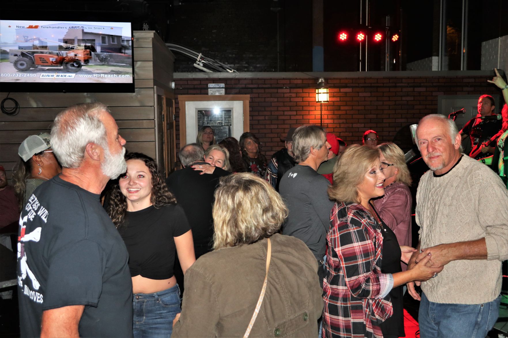 Night Out 1122-23 (45).jpg